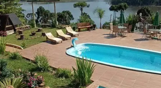 Paraiso Rm, Boek Hotel Abdon Batista Brazilië