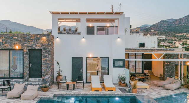 Апартаменты Plakakia Luxury Apartments