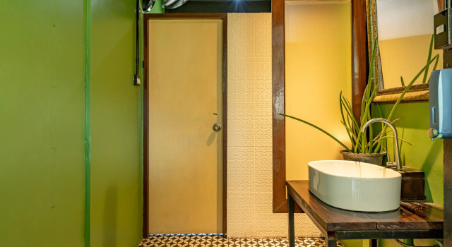 The Palm Hotel by ZUZU, Book Hotel Phutthamonthon Nakhon Pathom