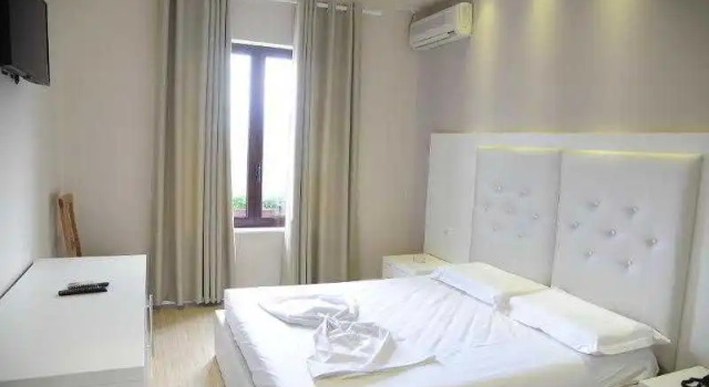 Standart çift kişilik oda Univers Hotel
