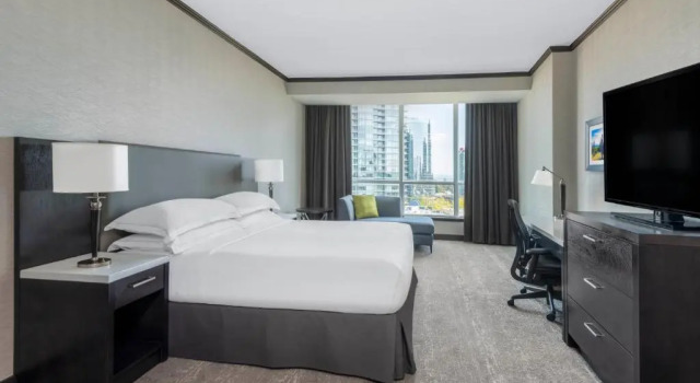 Двухместный номер Executive Hilton Vancouver Metrotown