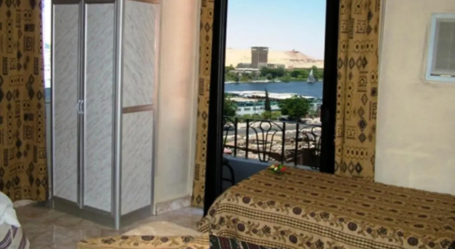 Семейный номер Standard Orchida St. George Hotel