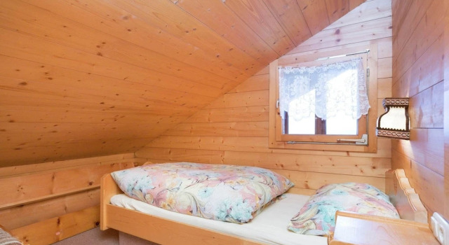 Beautiful Mountainside Chalet in Konigsleiten