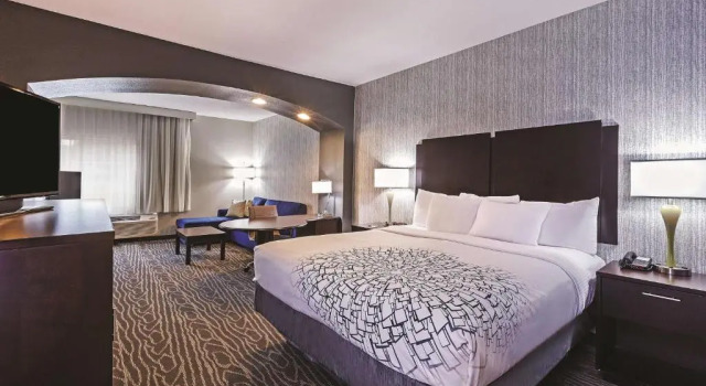 Люкс La Quinta by Wyndham Palestine