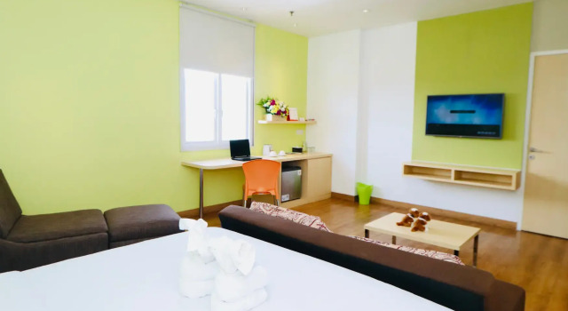Suite Zest Jemursari by Swiss-Belhotel International