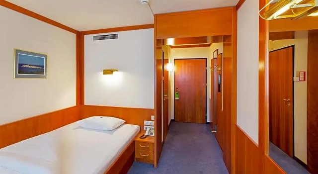 Номер Comfort Vienna Sporthotel