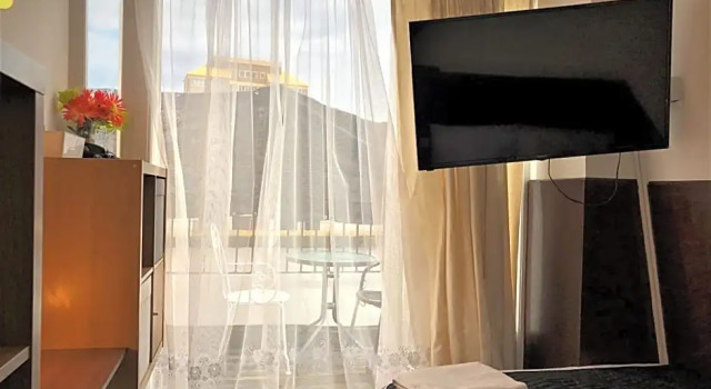 Номер Standard с балконом Plaza London Hotel
