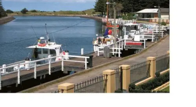 Dockside Waterfront Indulgence