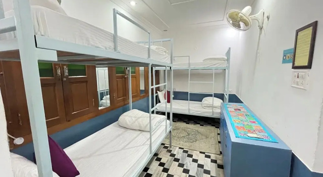 Кровать в общем номере Jaisalmer Hostel Crowd
