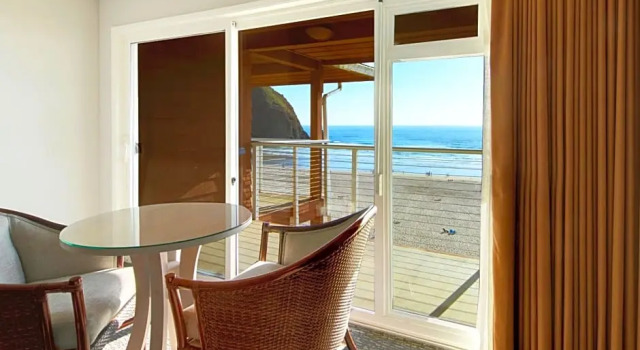 Двухместный люкс с видом на океан Hallmark Resort in Cannon Beach