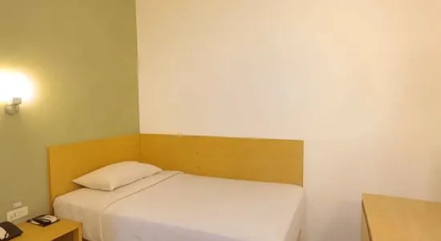 Standard Einzel Zimmer Hotel Wisata