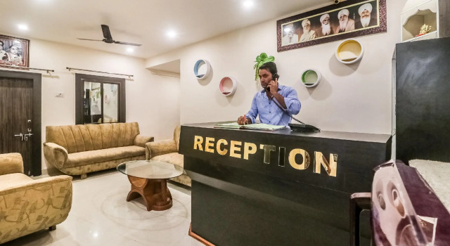 SPOT ON 62429 Hotel Ashoka