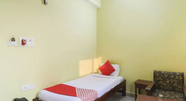 OYO 35441 Hotel Ravi Vinay, Rezervovat Hotel Purnia Bihar