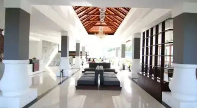 Grand Master Villa Tomohon, Rezerwuj Willa Domki letniskowe w Sulawesi, Domek