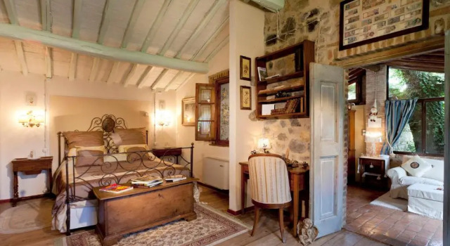 BORGO PARADISO 4&2, Emma Villas, Book Hotel SPA Hotels in Val di Merse, SPA
