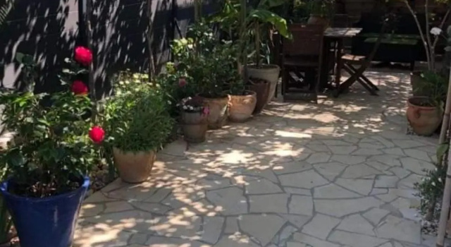 Dépendance de 30m² dans maison avec entrée privée, Rezervasyon Daire Var coast otoparklı oteller, Otopark