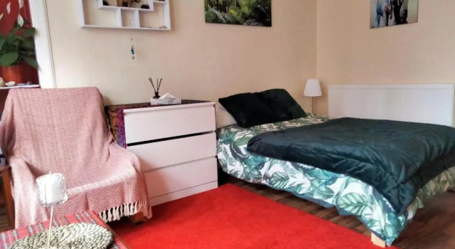 Spacious flat in Bridgeton, Glasgow
