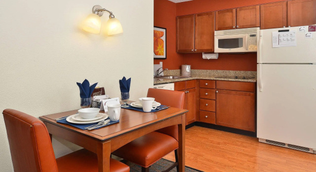 Двухместный люкс c 1 комнатой Aloft by Marriott Denver Airport at Gateway Park