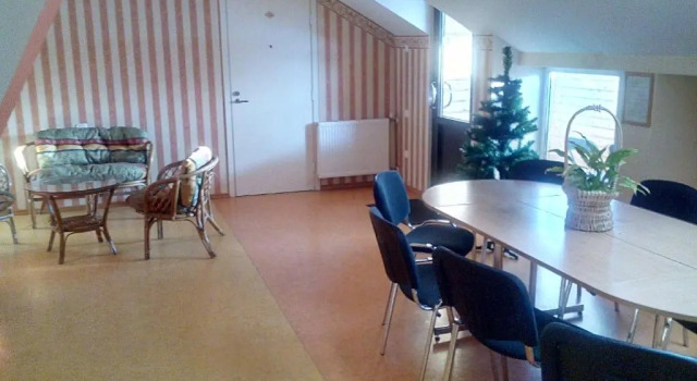 Central Hotel