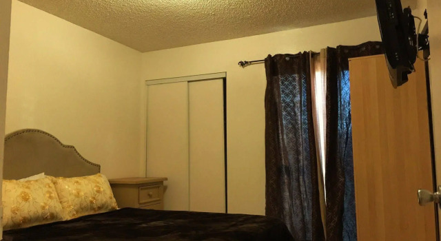Fully Furnished Apartment in Glendale
