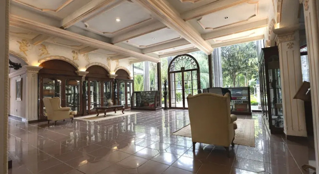 Hotel Villa Florencia, Забронировать Отель Отели Текискиапан с бассейном, Бассейн