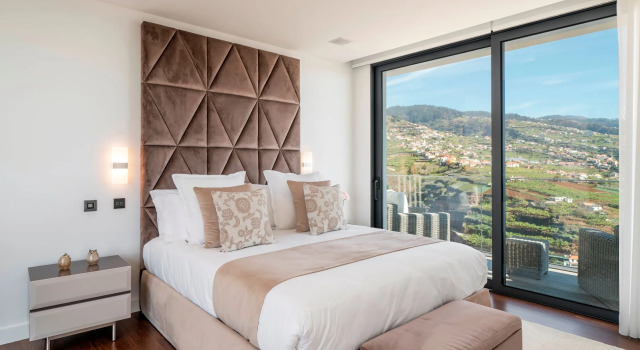 Luxury dream villa, magnificent 360º views of hills, coast and sea | Seacrest