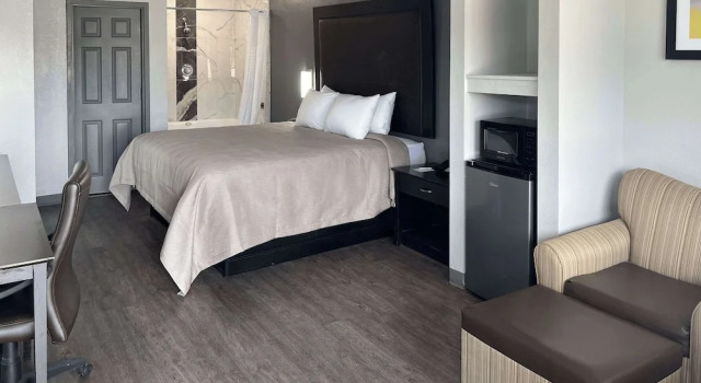 Двухместный люкс Quality Inn Kinder near Casino