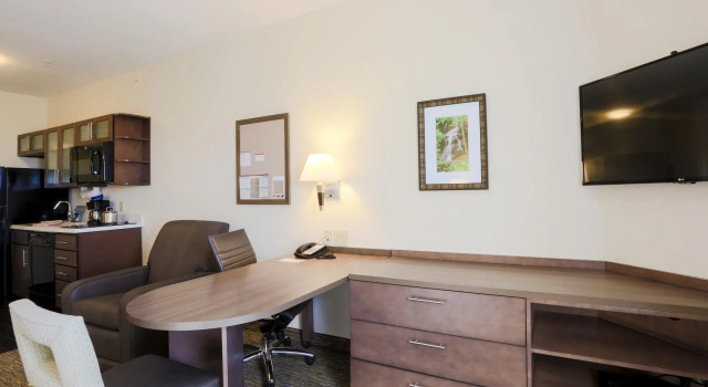 Двухместный люкс Candlewood Suites Auburn by IHG