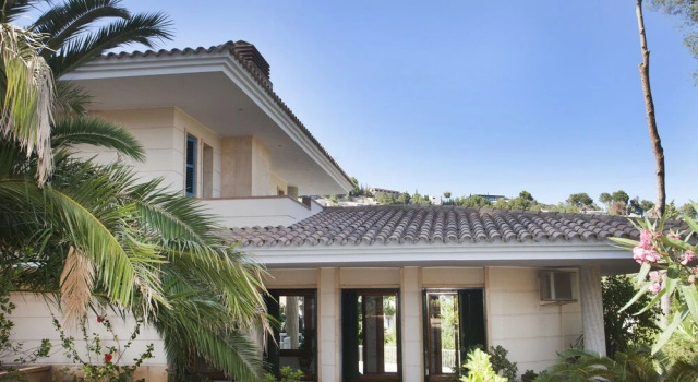 Charming Villa In The Exclusivity Of Son Vida, Book Villa Cottages in Son Vida, Cottage