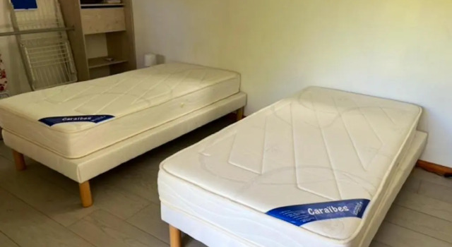 Bungalow d'une chambre avec piscine partagee jardin clos et wifi a Le Gosier a 1 km de la plage, Varaa Hotelli Hotellit Grande-Terre uima-altaalla, Uima-allas