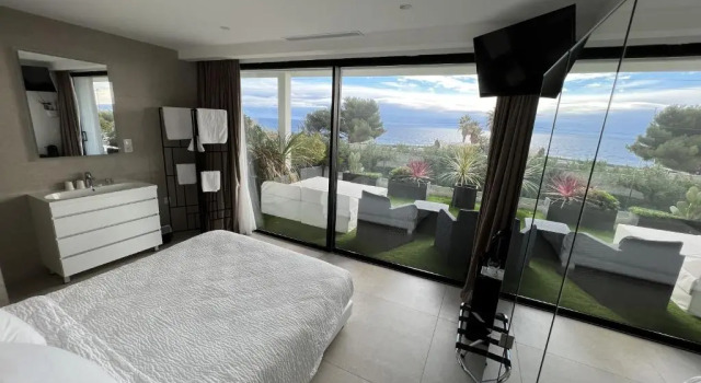 Двухместный номер Standard с видом на море VILLA MIAMI