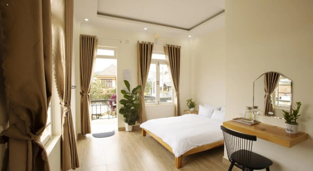 Calais Hotel Villa, Book Hotel Da Lat Lam Dong