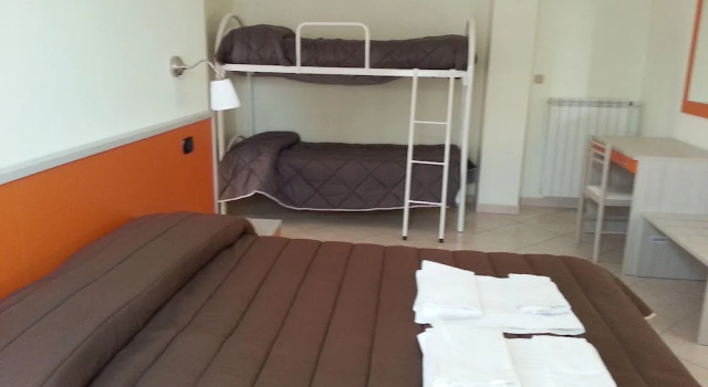 Четырёхместный номер Standard Il Girasole Formia Guesthouse rooms