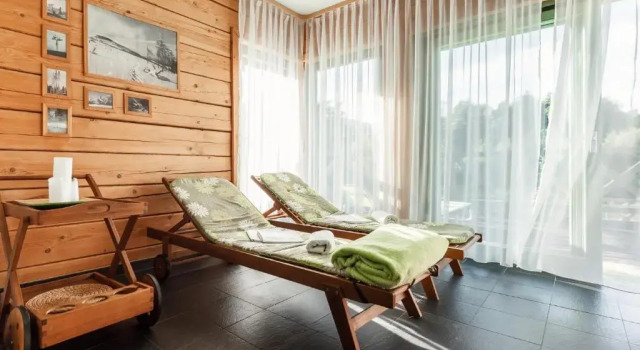 Holimo Hotel, Prenota Hotel Hotel a Bassa Slesia con pasti, Mezza/completa pensione