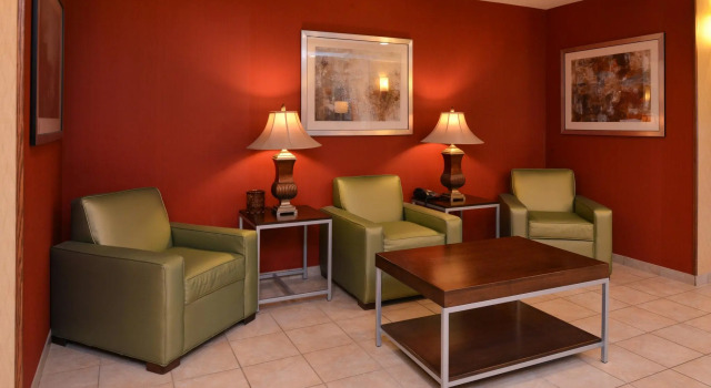 Holiday Inn Express Hotel & Suites Lancaster-Lititz, Boek Hotel Lancaster Airport Lancaster