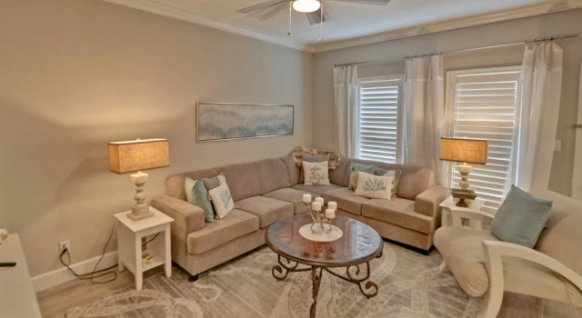 Coronado 302 2 Bedroom Condo by Redawning, Buchen Sie Ferienwohnung Hotels in Padre Island mit Pool, Schwimmbad