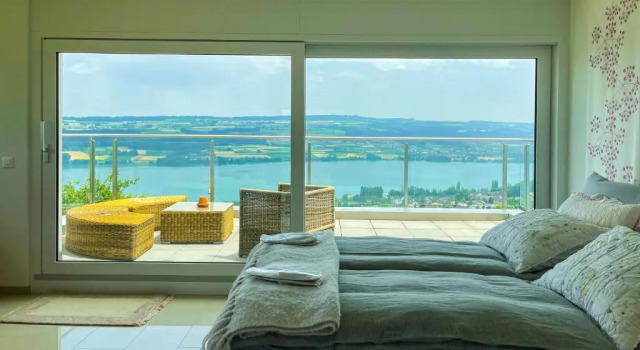 Люкс с видом на озеро Belair Beinwil - B&B