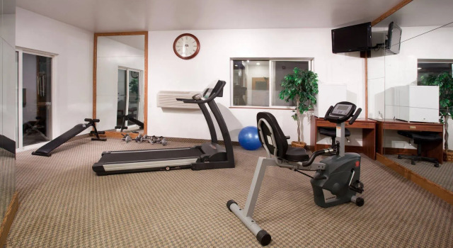 Holiday Inn Express Eagle, Book Hotel Hoteller i Eagle med pool, Swimmingpool