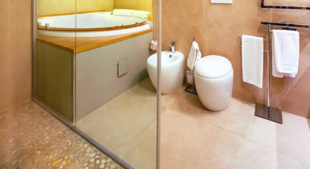 Полулюкс You & Me Beach Hotel