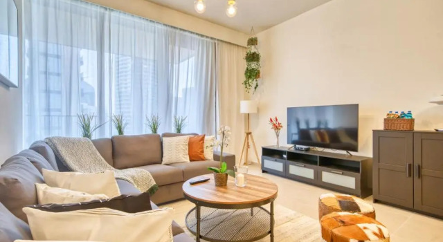 Incredible Views From This Classy Apt With Terrace, Забронировать Отель Даунтаун Дубай , рядом с Дубайский аквариум