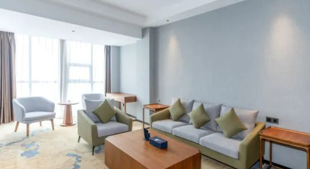 Люкс Business Phoenix Hotel Ganzhou