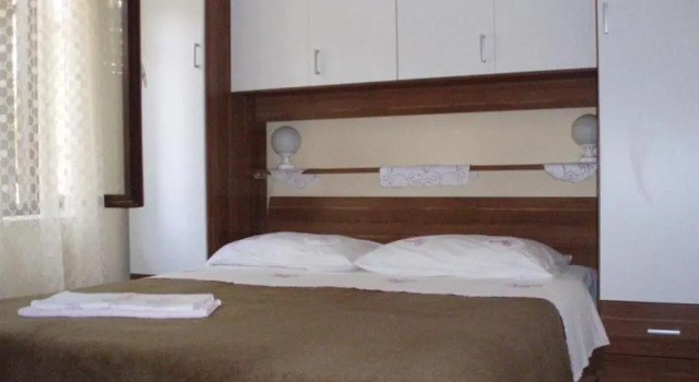 Room-stone House Gregov - Double Bedroom, Забронировать Дом для отпуска Виллы Лумбарды, рядом с Пляж Лумбарда, Вилла