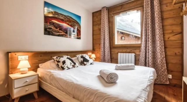 Апартаменты Villa Vallet- Newly renovated 2 bedroom nestled just off the main street