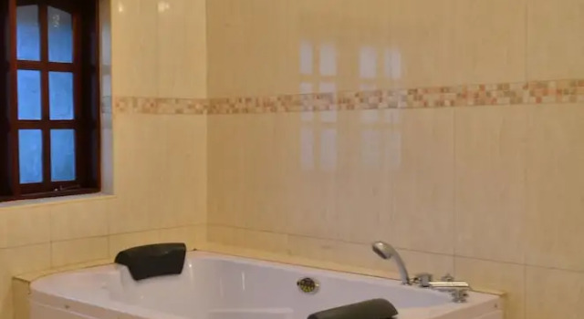 Одноместный номер Deluxe с балконом Ganako Luxury Lodge