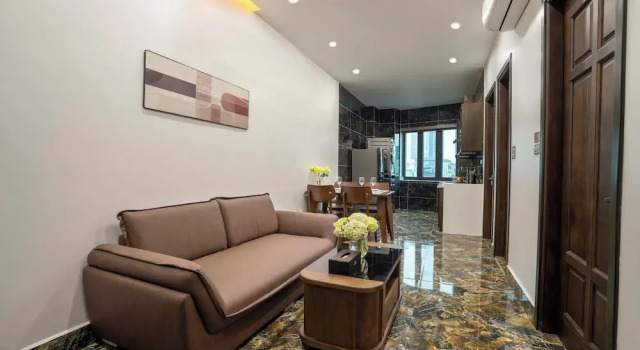 Четырёхместный люкс с 2 комнатами Hai An Hotel Suites Ha Noi