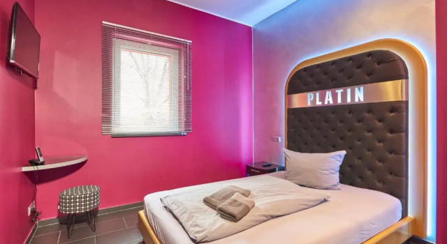 Одноместный номер Standard Hotel Platin