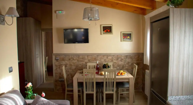 casa oliva la bodegueta, Забронировать Отель Абьего Somontano