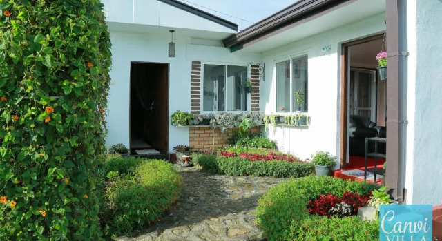 Вилла Canvi Villa