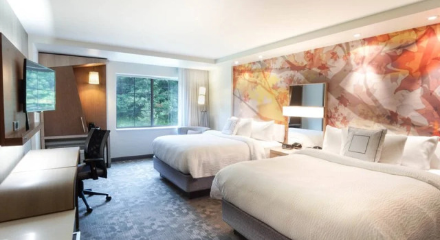 Courtyard Lenox Berkshires
