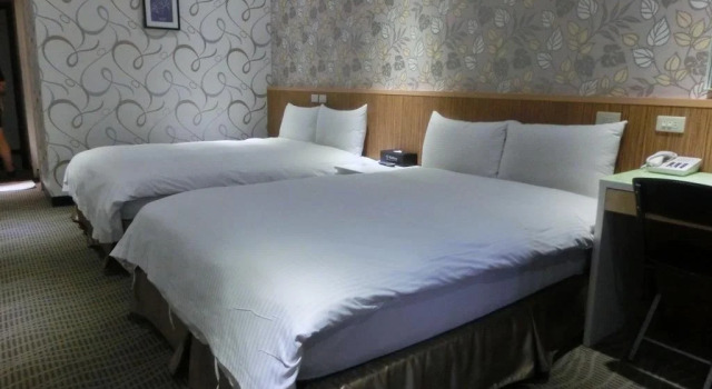 Bonjour Hotel